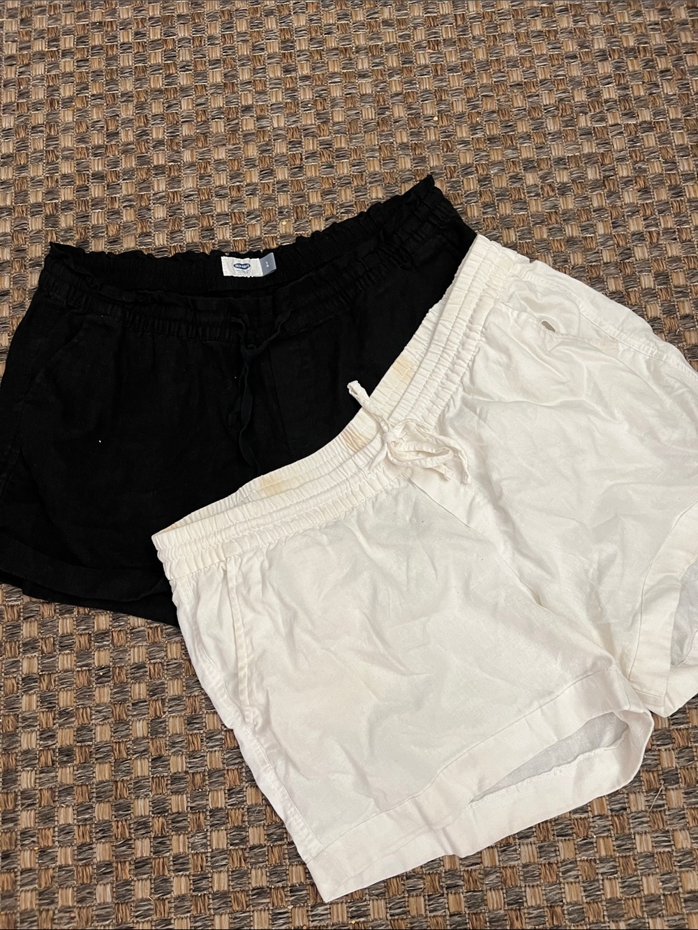 Old Navy Black and White Elastic Waist Athletic Shorts